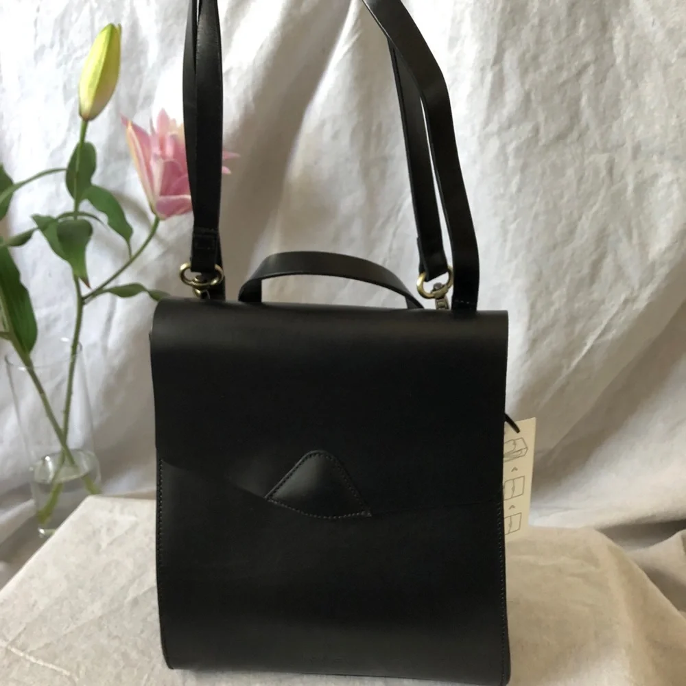 VereVerto Mini Macta Convertible Leather Backpack - Picture 6 of 16
